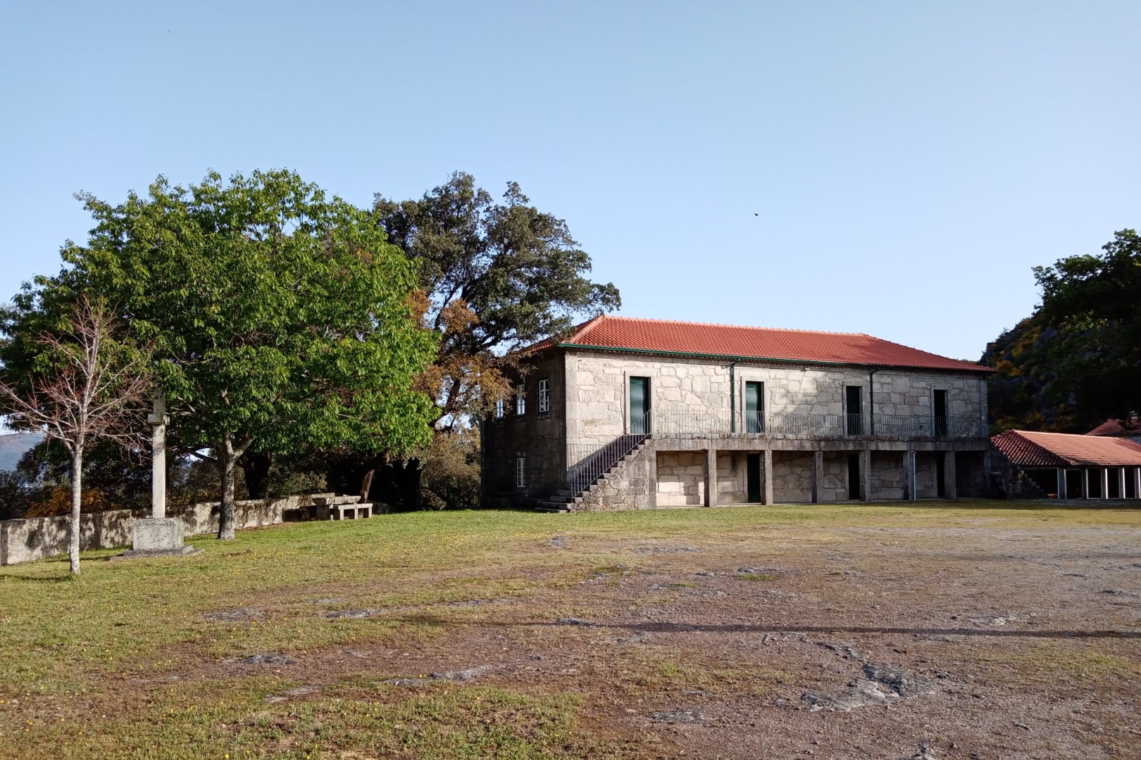 Confraria de São Silvestre e São Tiago de Cardielos